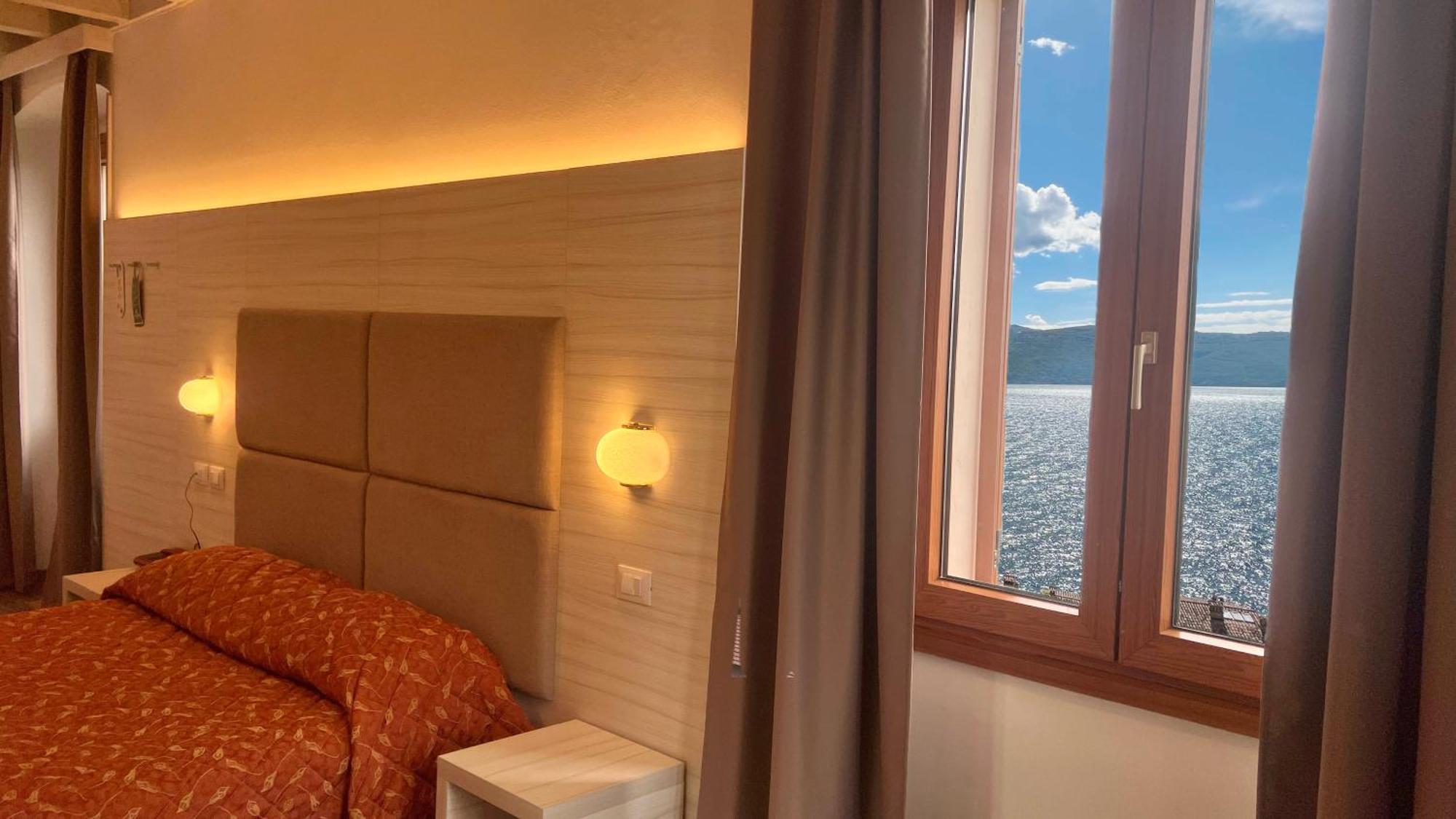 Hotel Palazzina Gargnano Habitación foto